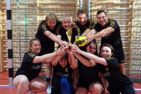  siegreiches Lehrer-Handballteam